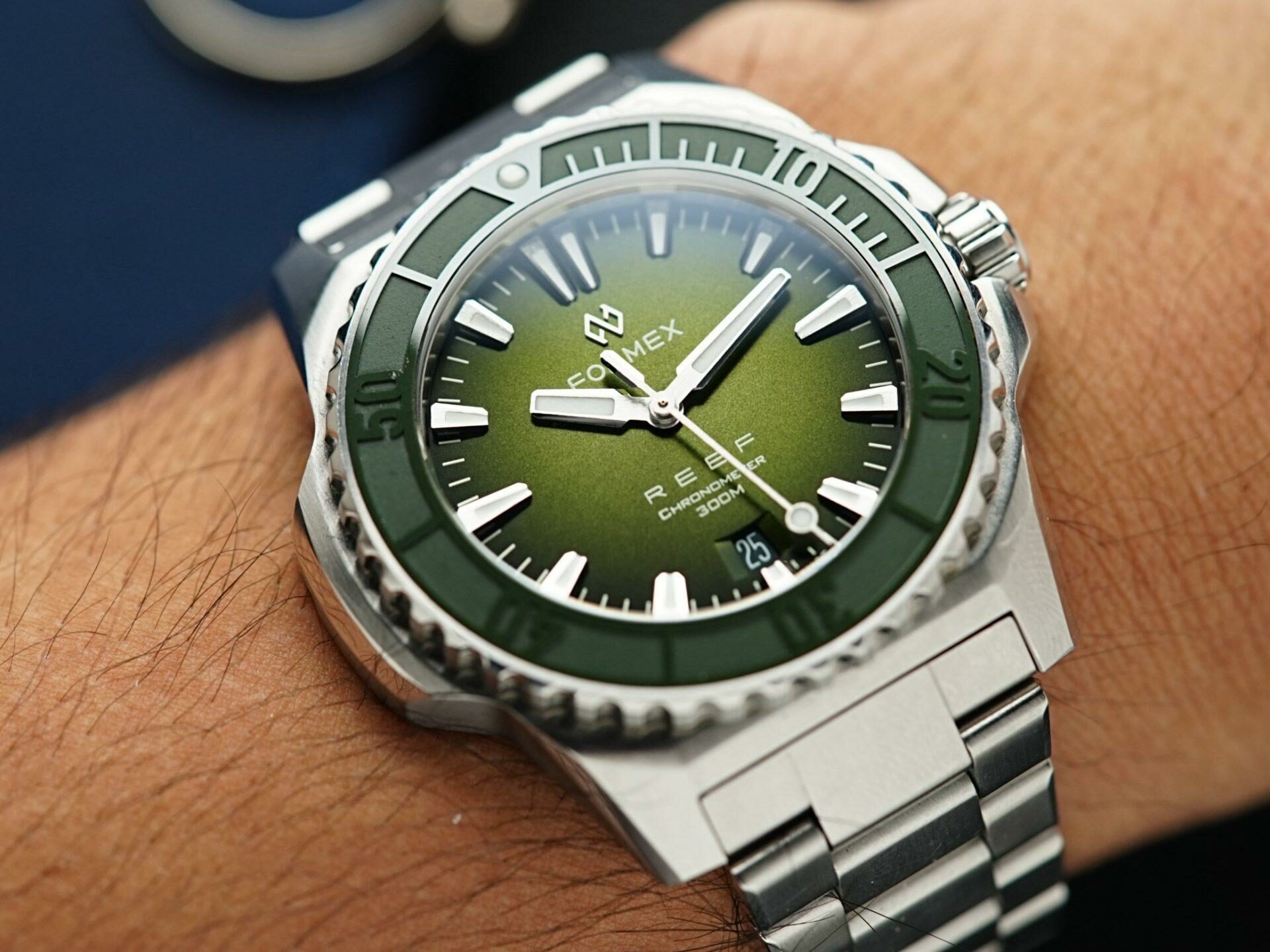 Formex Reef Auto GREEN COSC on wrist.