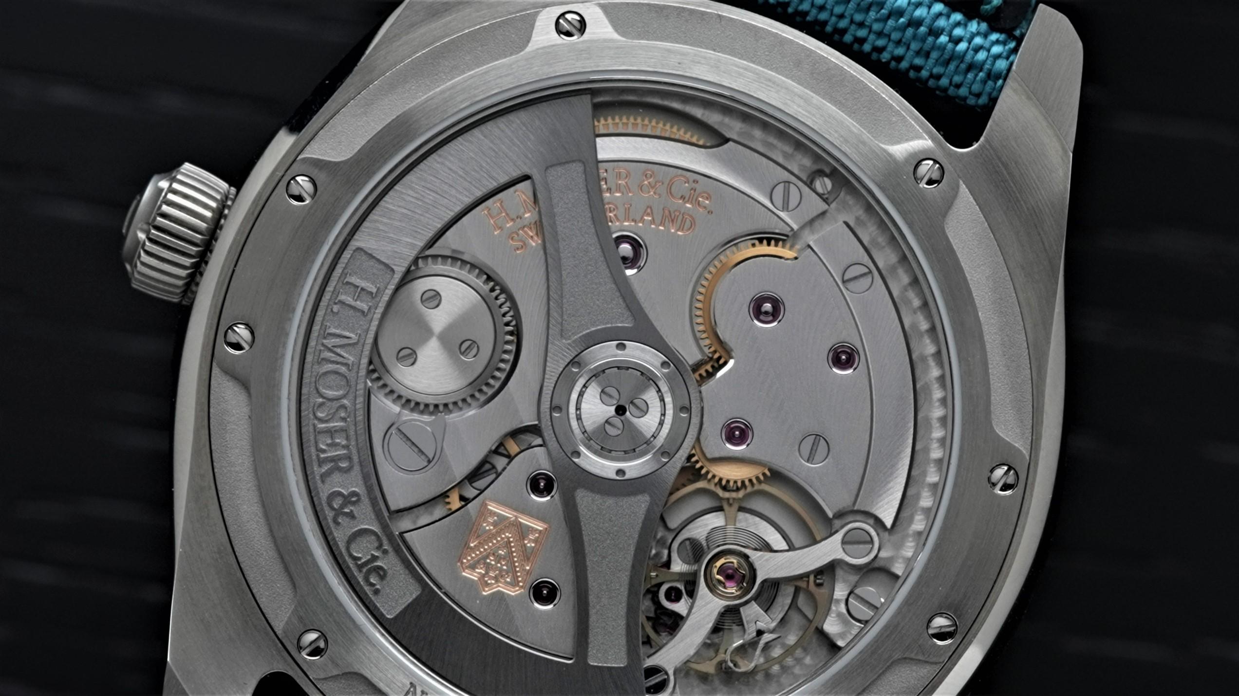 h-moser-cie-pioneer-centre-seconds-mega-cool-blue-lagoon-4
