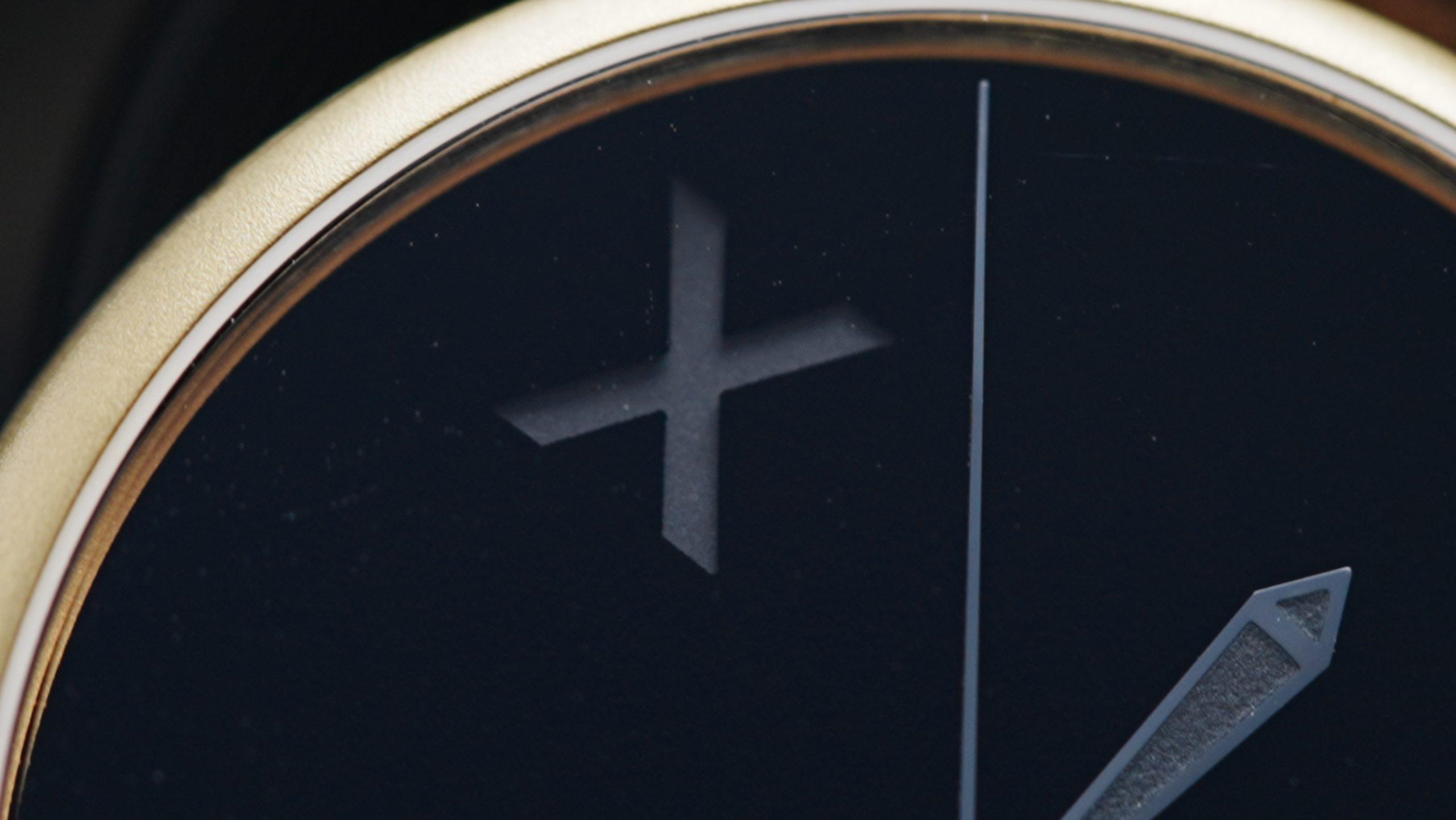 H.Moser & Cie. Confidential Project X Concept Vanta Black dial zoomed in on the mystery "X".