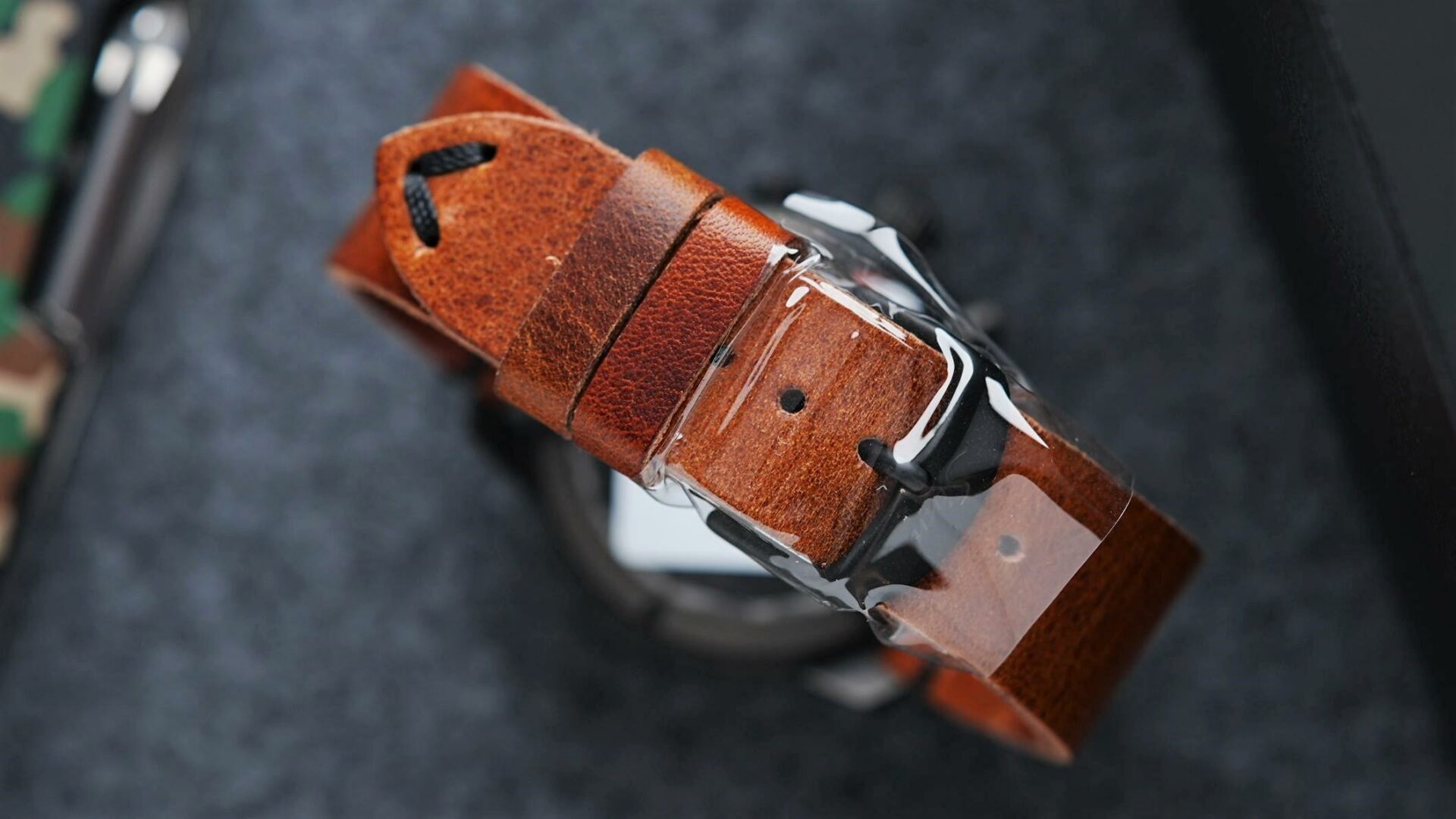 Sinn EZM 1.1S Limited Edition 500 strap and buckle new encased in plastic.