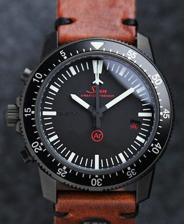 Sinn EZM 1.1S Limited Edition 500 zoomed in.