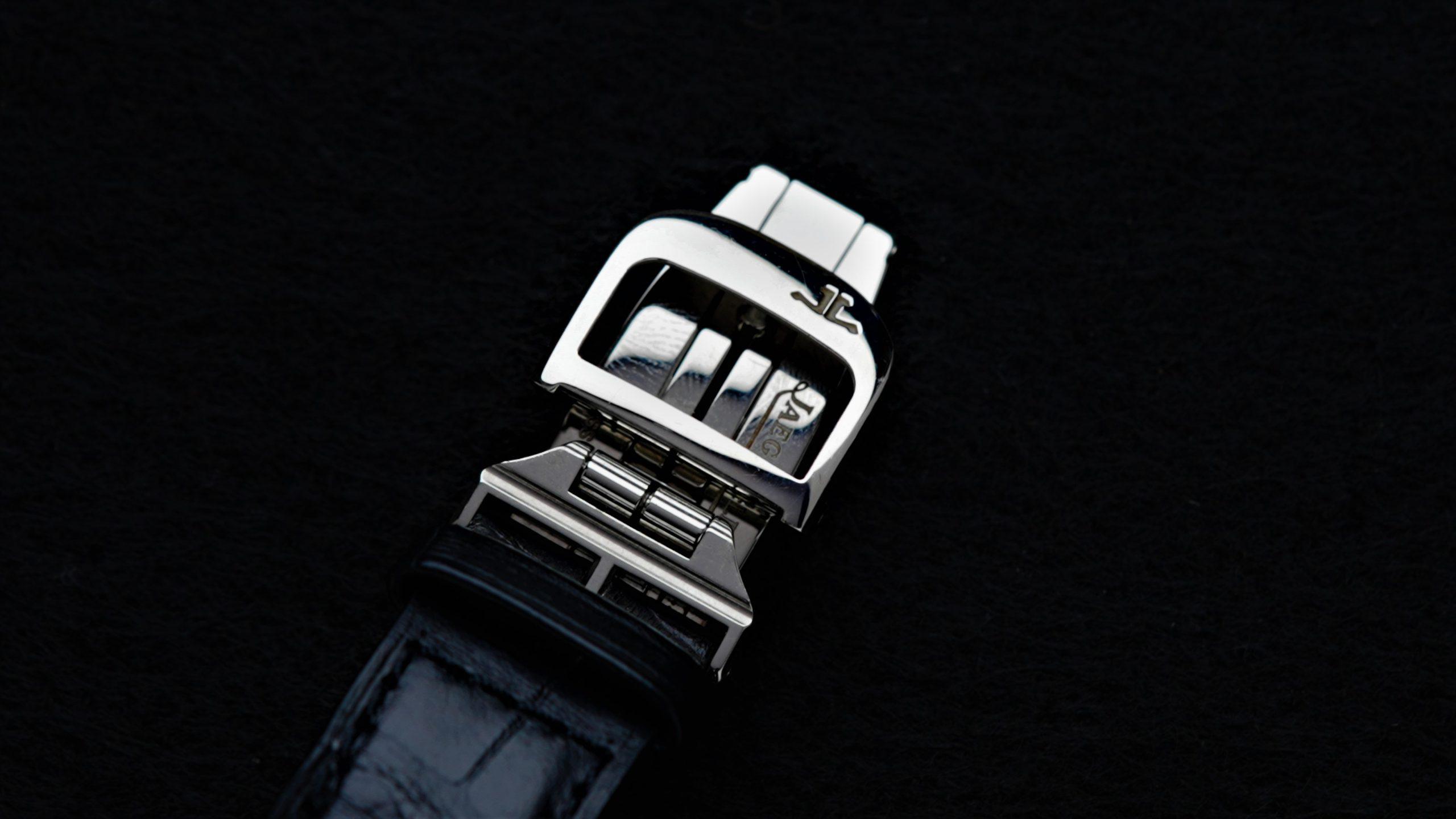 Jaeger-LeCoultre-Master-Control-Date-4