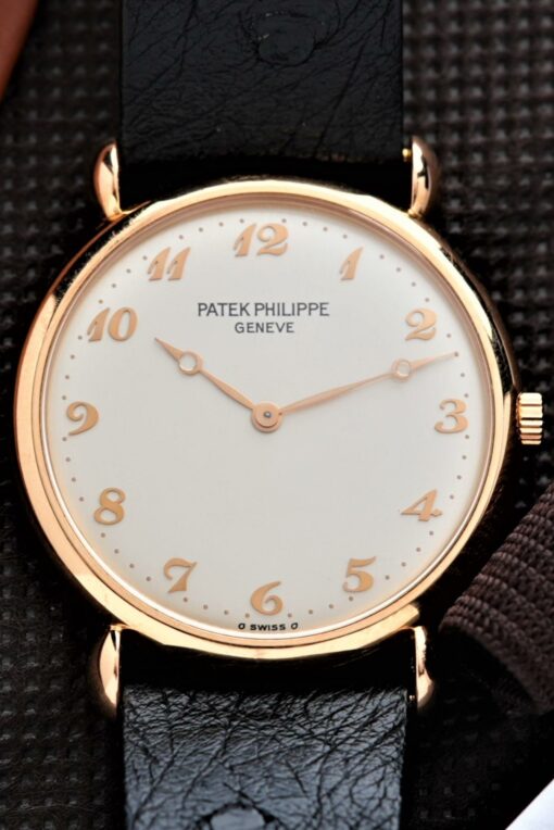 Patek Philippe Calatrava 32mm watch feratured under white lighting.