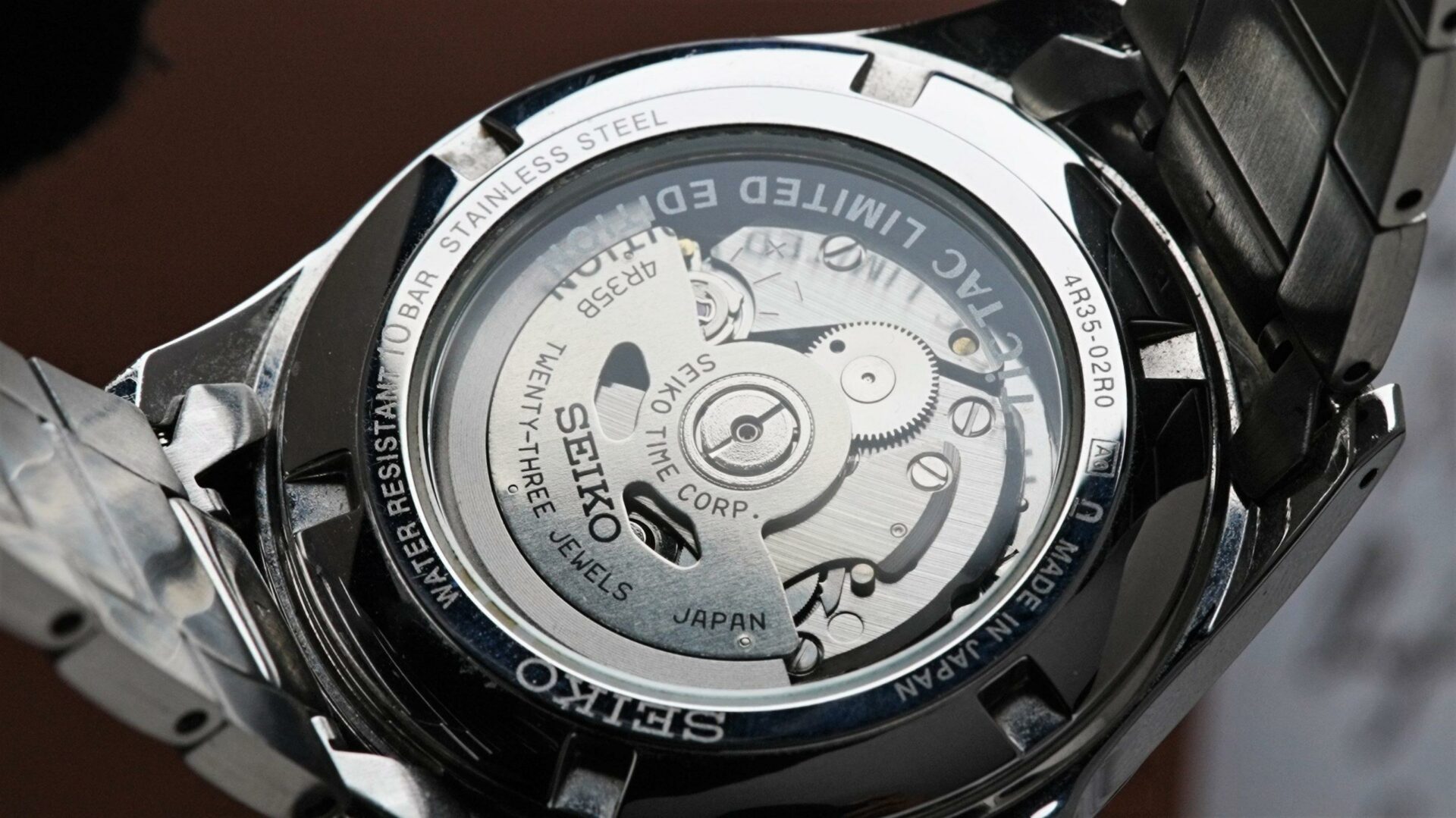 Back side of the Seiko Explorer 1016 Limited Edition.