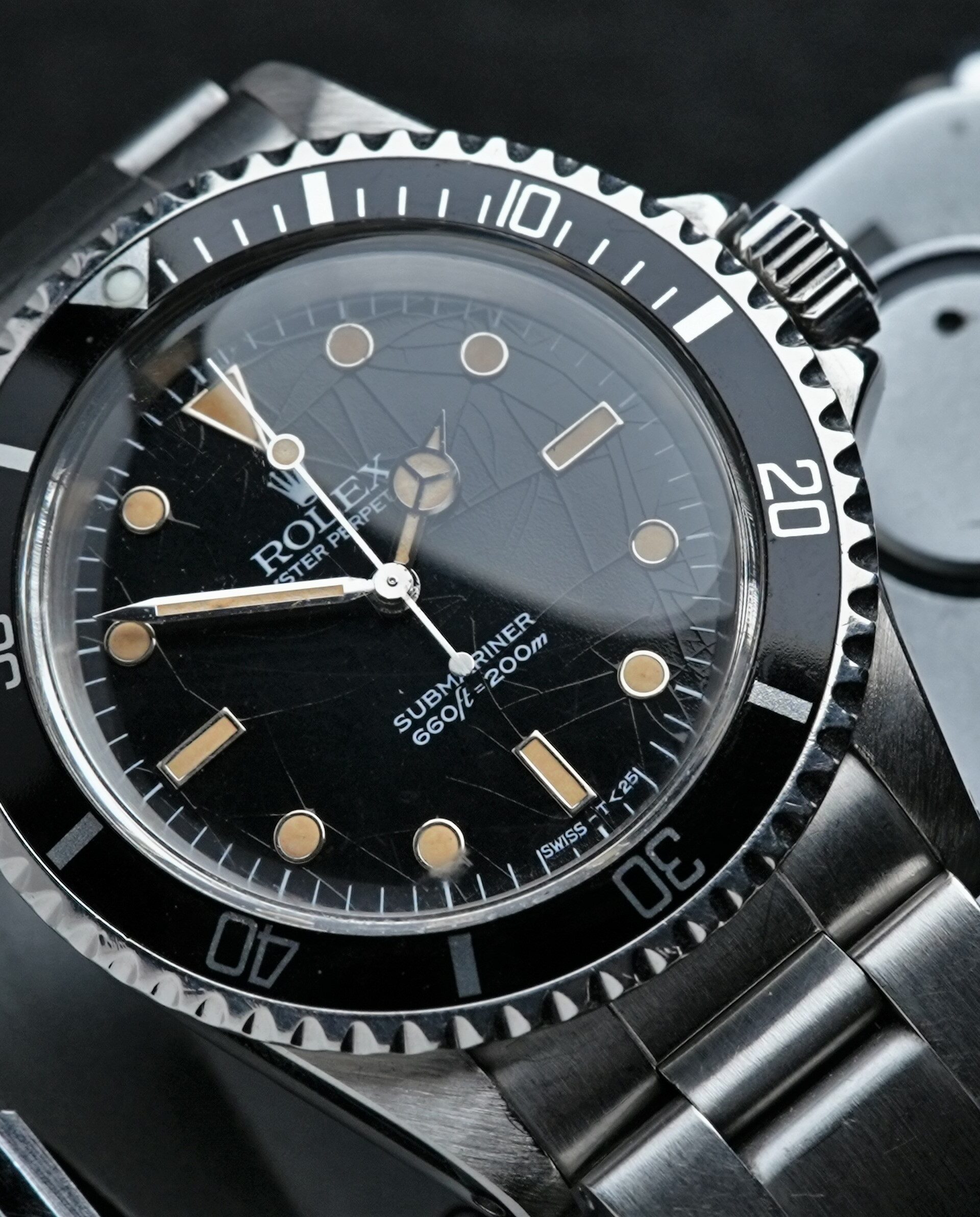Rolex Submariner 5513 1979 Mark 3. Spider dial shown under white lighting which brings out the spider dial brilliantly.