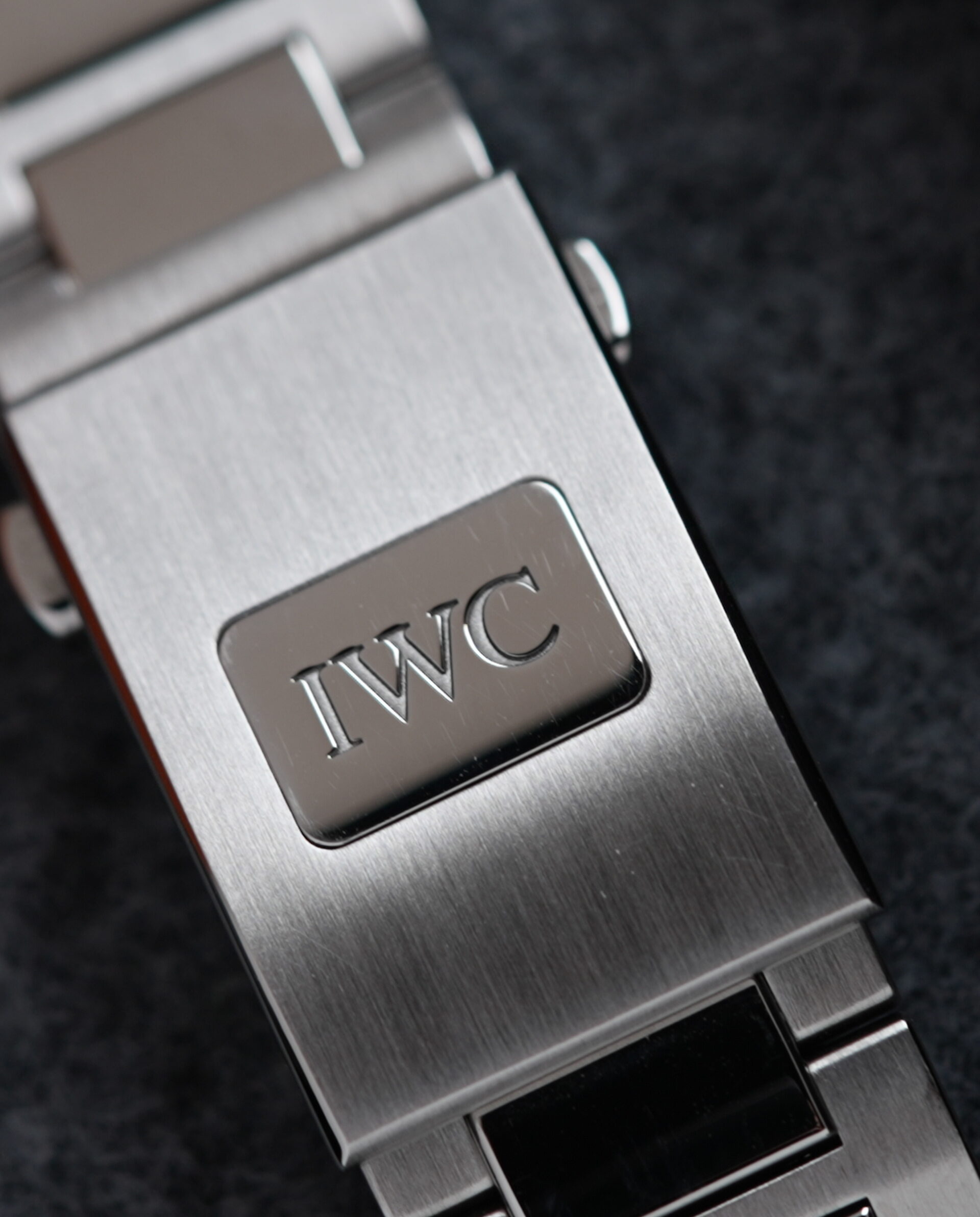 Bracelet showing the IWC Logo for the IWC Ingenieur Automatic 40MM 2021 On Bracelet & Extra Orange Rubber watch IW357002.