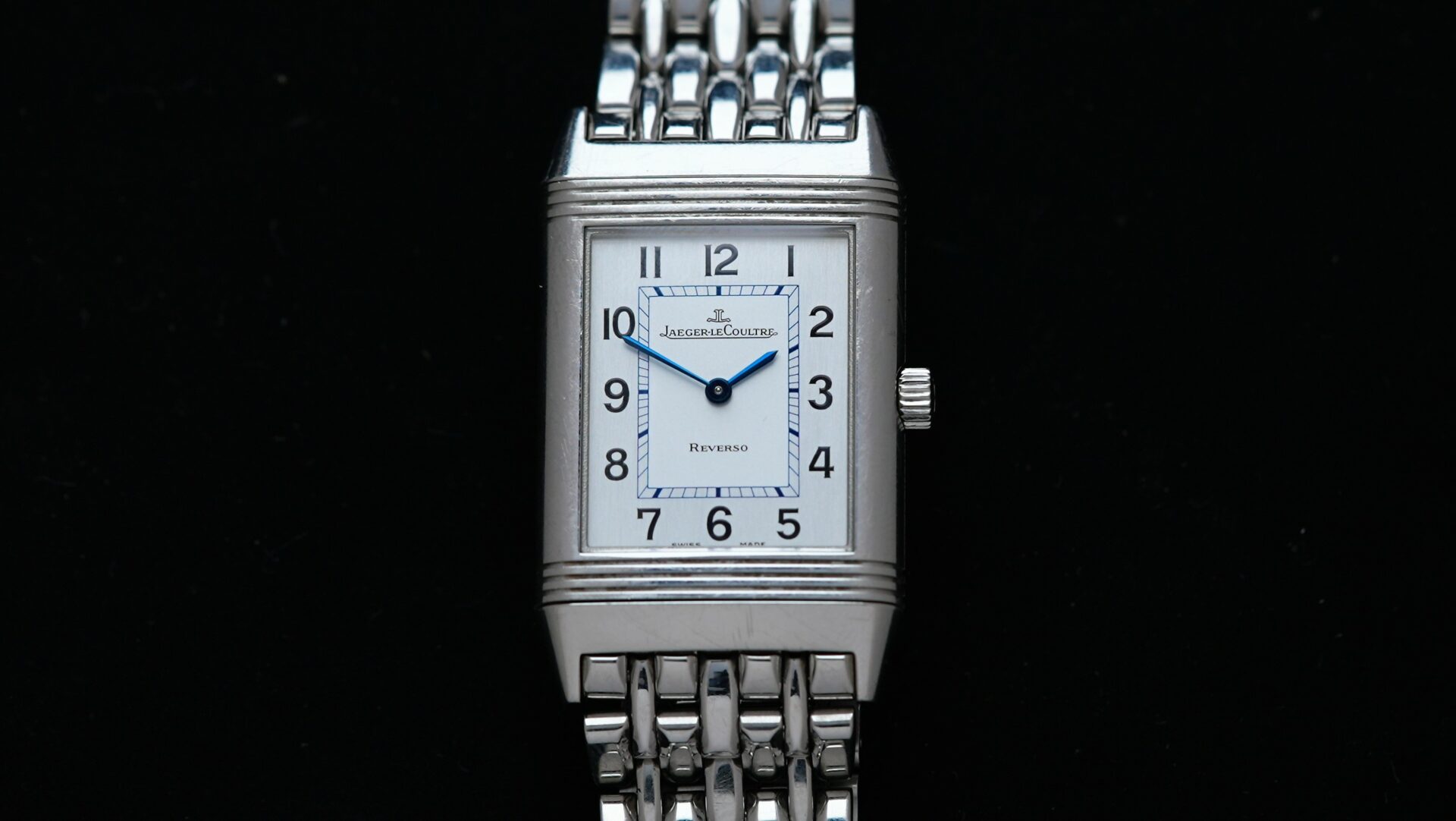 Jaeger-LeCoultre Reverso Classique 252.8.86 watch featured under white lighting.