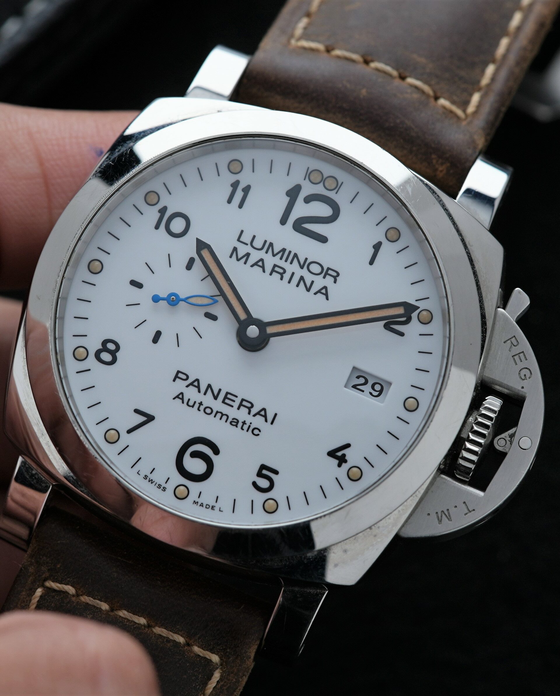 Panerai Luminor Marina 1950 3 Days Automatic Pam01499 Automatic wristwatch being held in hand.